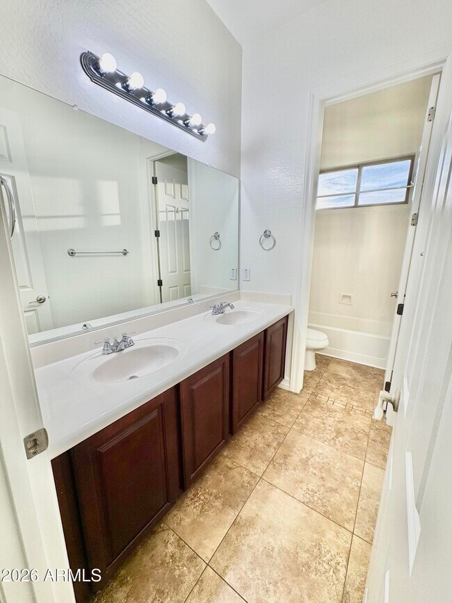 Building Photo - 6858 W Mazatzal Dr