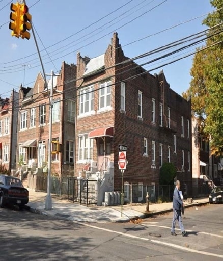 Primary Photo - 1757 Seward Ave