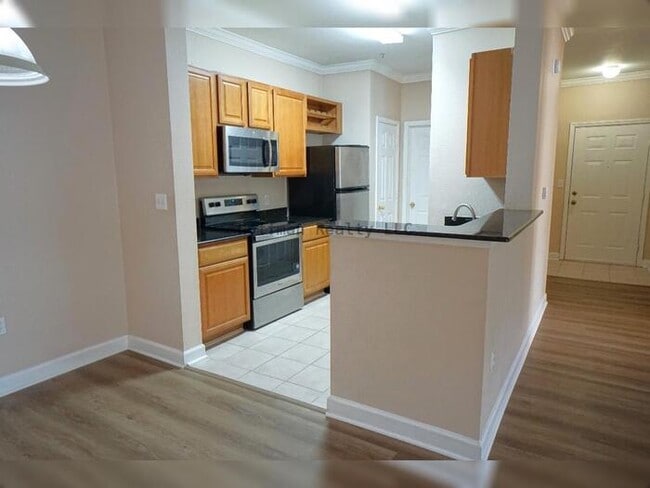 Building Photo - 2- Bed, 2 Bath Resort Style Condo!