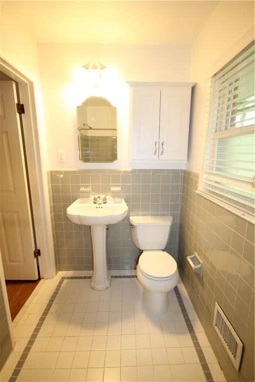 Building Photo - 1735 Moonstone Ct