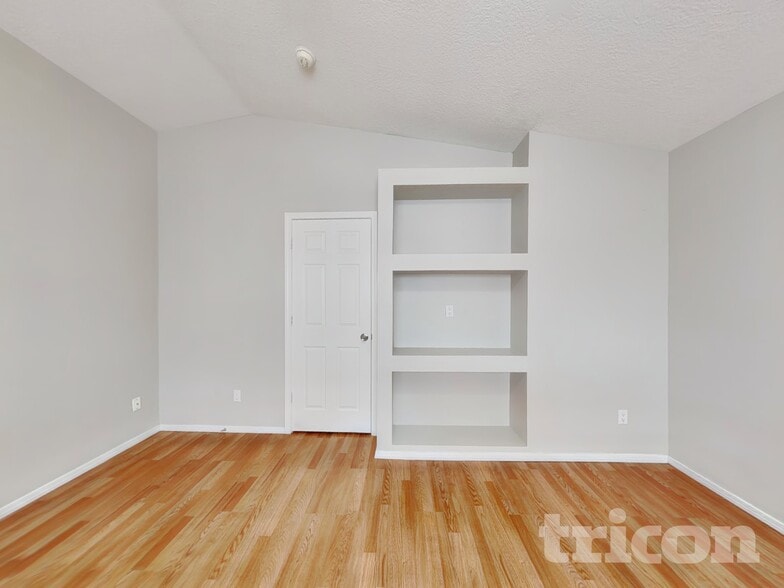 Building Photo - 6708 Valle Verde Rd NW