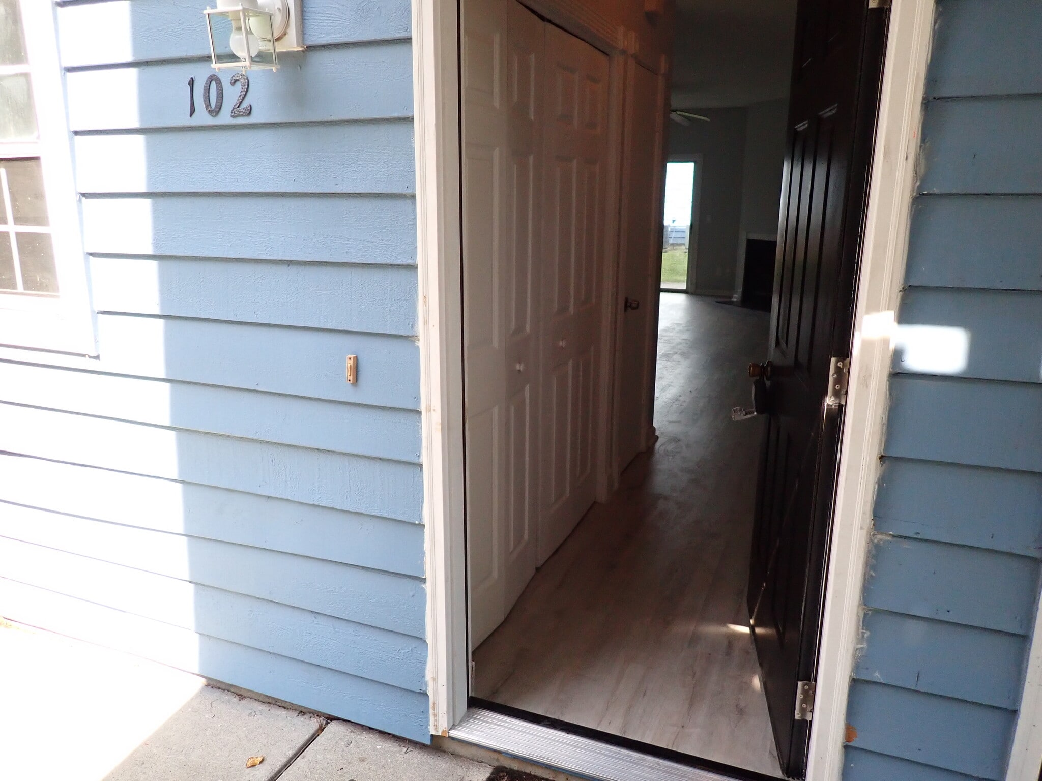 36" wide entry, step-free. - 4240 Wilshire Blvd