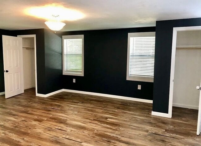 Building Photo - 143 S Worcester St