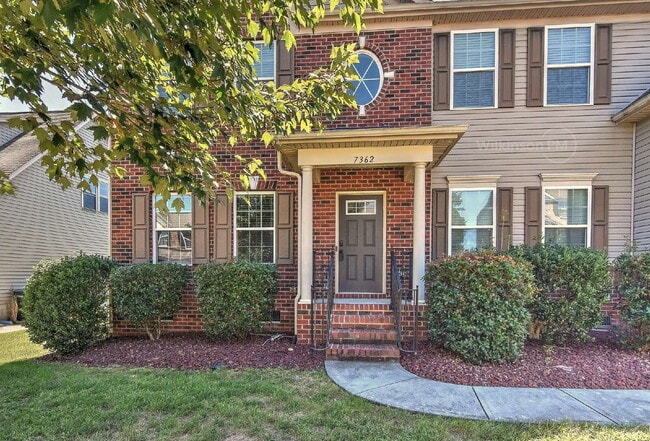 Building Photo - Beautiful 3,409 sqft 5-bedroom 3-bath Exec...