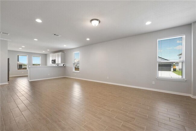 Building Photo - 100 Drifter Ln