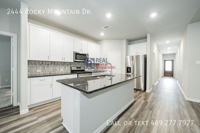 Building Photo - 2444 Rocky Mountain Dr