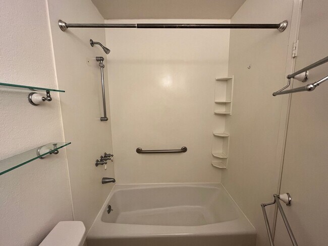 Building Photo - 94-741 Meheula Pkwy #20C