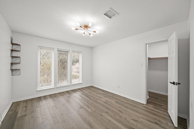 Building Photo - 20631 Cranfield Dr