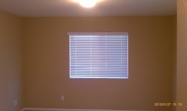Building Photo - Lovely LOW MAINTENANCE HOME!