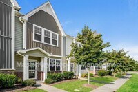 Building Photo - 1328 Farm Pond Trail