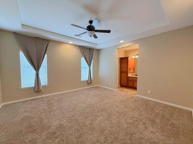 Building Photo - 4032 Wood Creek Ct