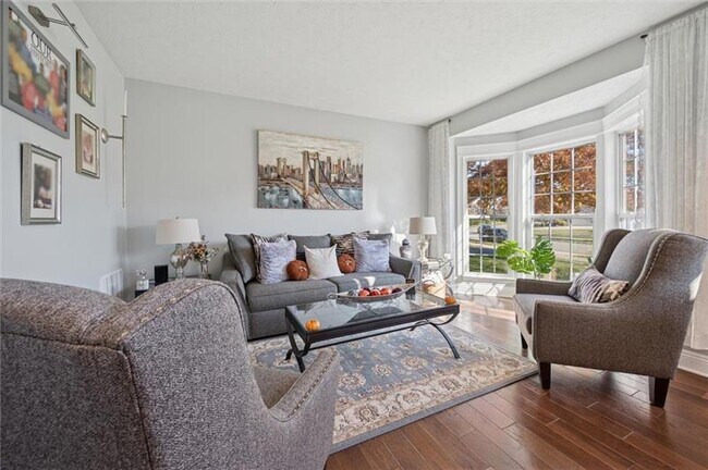 Building Photo - 1005 Autumn Woods Dr