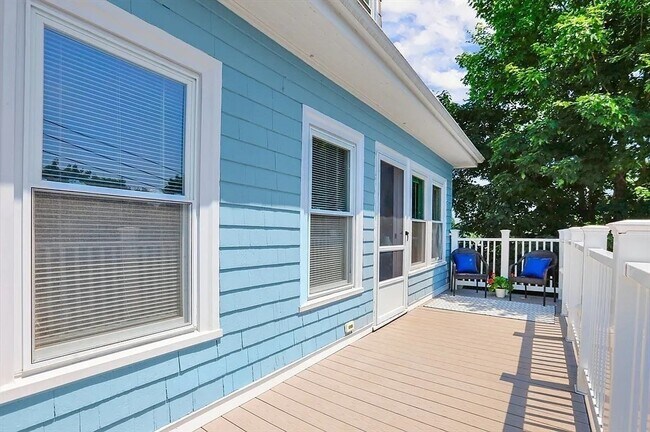 Building Photo - 25 Brayton Rd