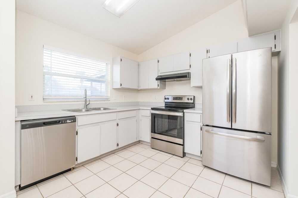 Building Photo - 10147 Cedar Dune Dr
