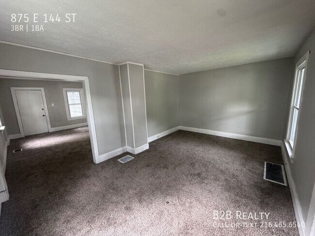 Building Photo - 875 E 144th St