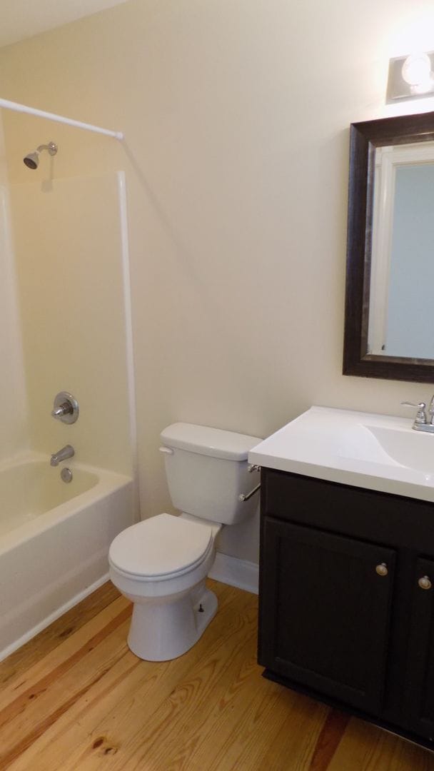 Building Photo - JUST REDUCED! Walk to the Stadium-Olympia!