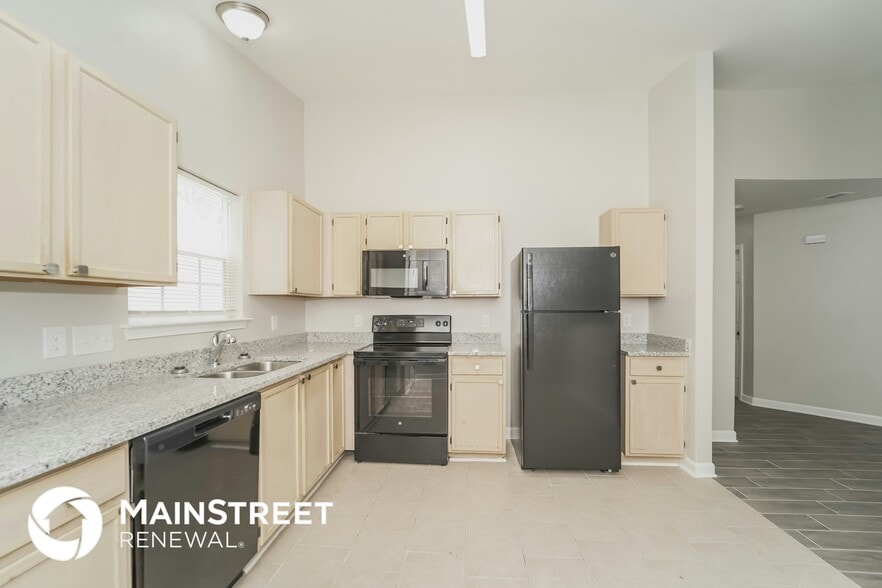 Building Photo - 340 Graham Meadow Dr