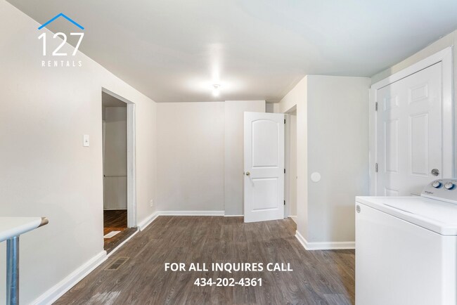 Building Photo - Modern Comfort Meets Prime Convenience - 3BR/2BA in Lynchburg!