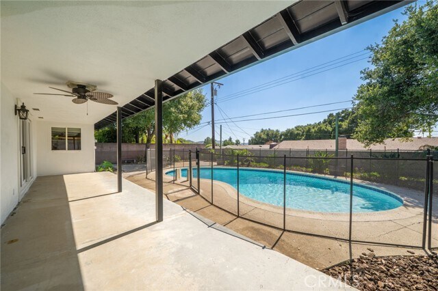 Building Photo - 205 N Hacienda Ave