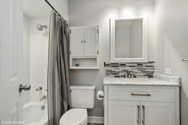 Building Photo - 520 Shorely Dr