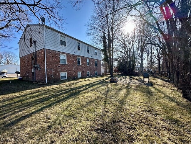 Building Photo - 4780 Pin Oak Dr