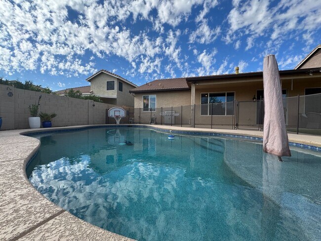 Building Photo - 4 Bedroom Home W/ Pool Available in Tatum ...