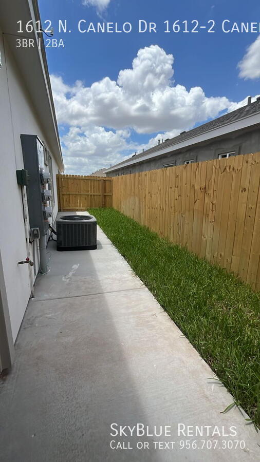Building Photo - 1612 Canelo Dr