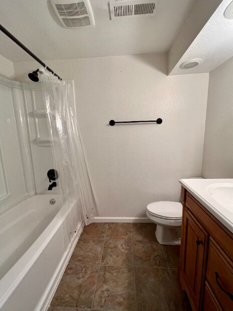 Building Photo - Single Family Home - Ready in May!