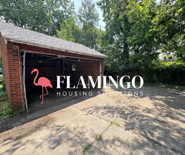Building Photo - Spacious 3-Bedroom Home with Central Air & Garage in Dayton