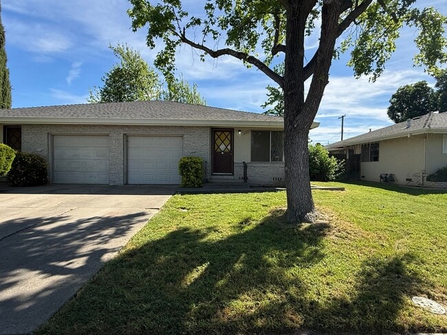 Building Photo - 4694001/85