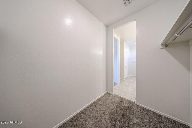 Building Photo - 31041 W Avalon Cir
