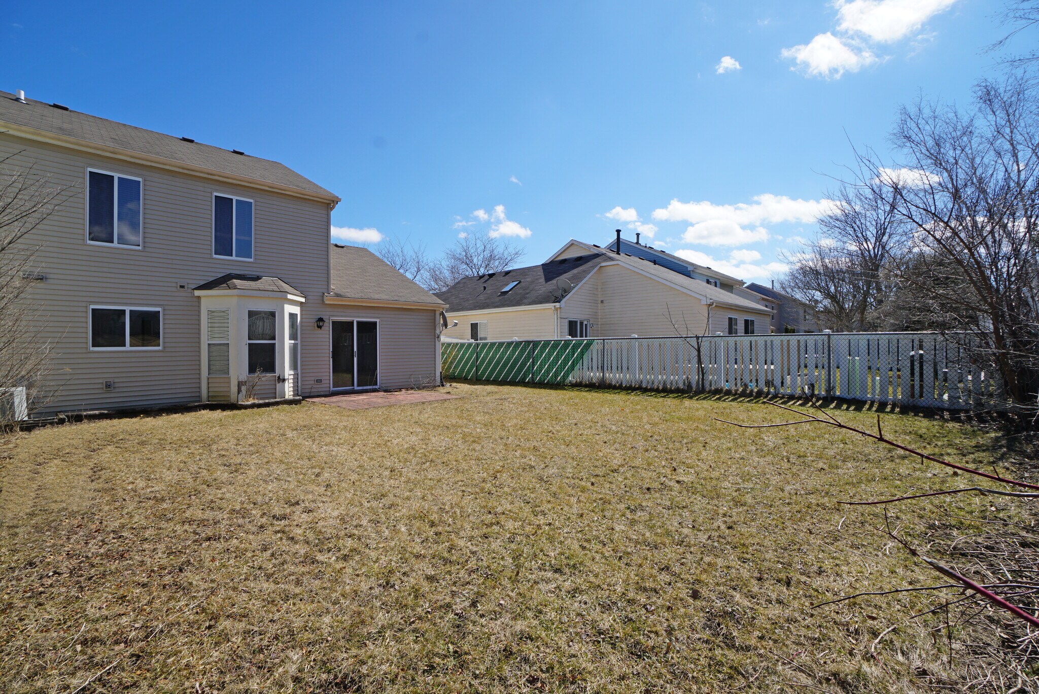 Fenced Yard - 86 Bradford Ln