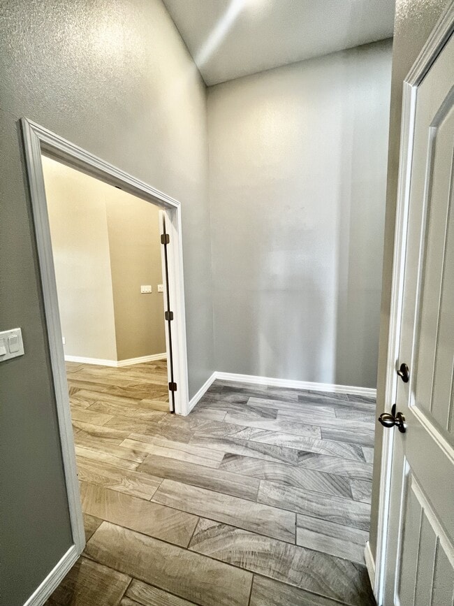 Building Photo - 11365 Hidalgo Dr