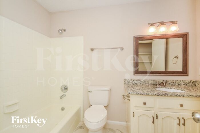 Building Photo - 1131 Dearing Downs Dr