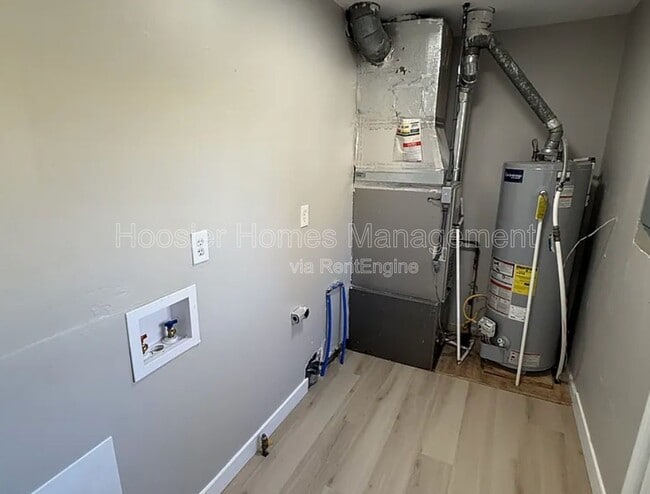 Building Photo - 1412 Wolf Ct