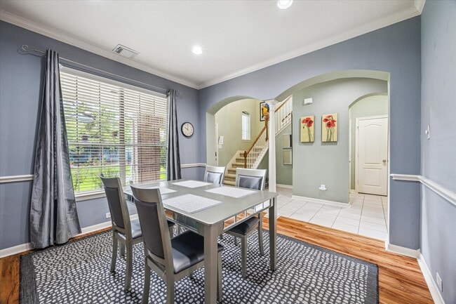 Building Photo - 2403 Clippers Square