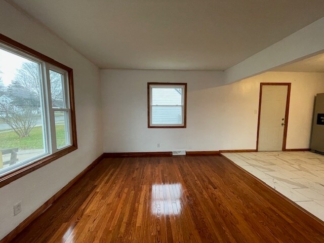 Building Photo - 216 N Walton Ave