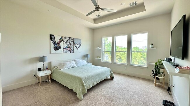 Building Photo - 1216 W 21st St