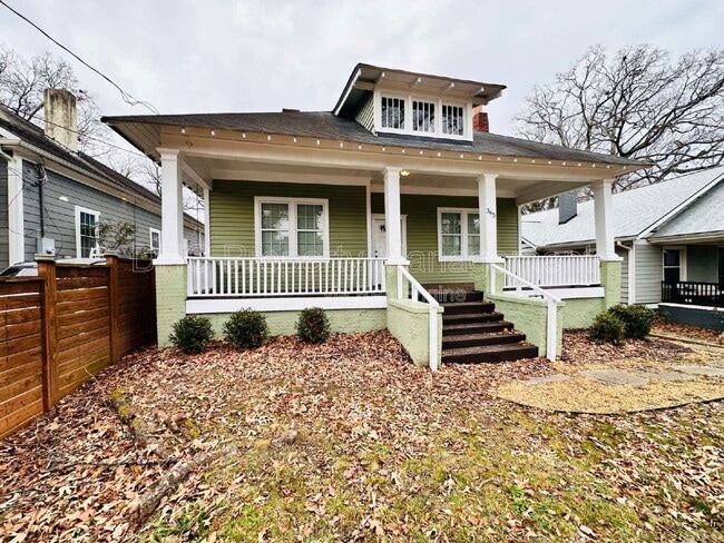 Building Photo - 365 Inman St SW