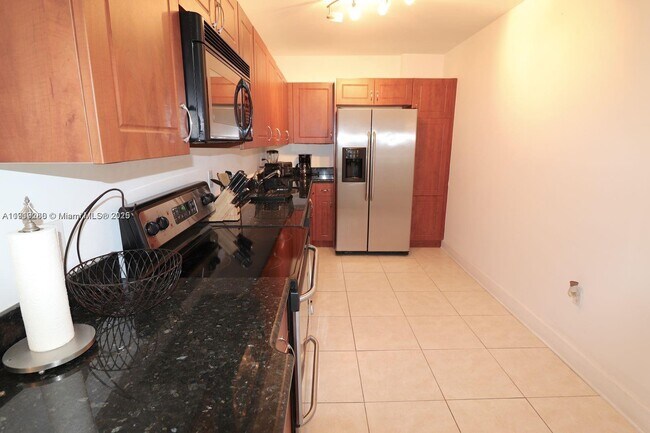 Building Photo - 401 69th St