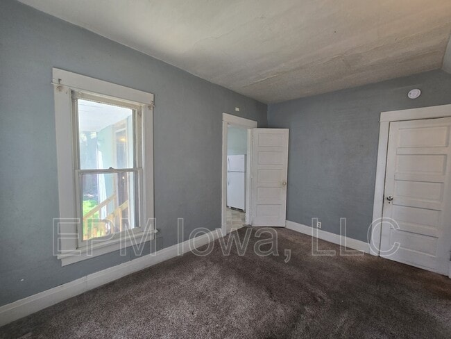 Building Photo - 408 Locust St