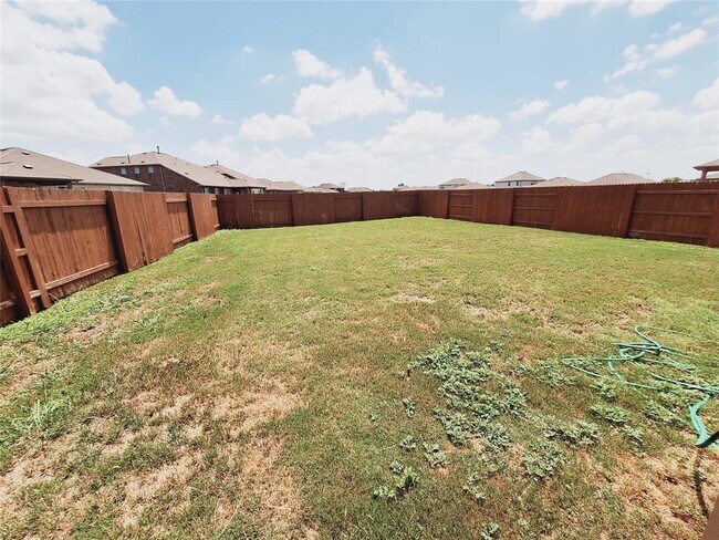 Building Photo - 124 Peruvian Ln