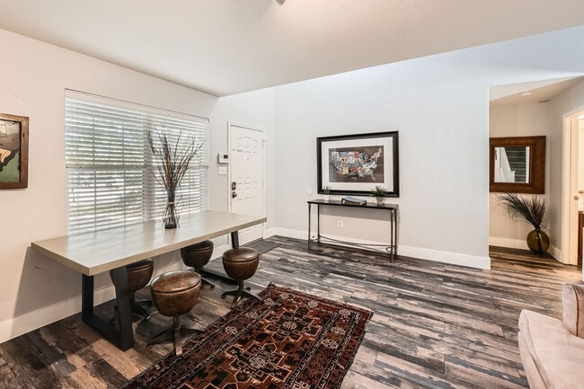 Building Photo - 1101 Coopers Hawk Path