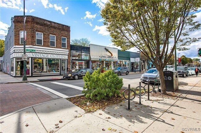 Building Photo - 2902 Idlewood Ave