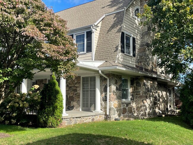 Building Photo - 151 Courtland Ave