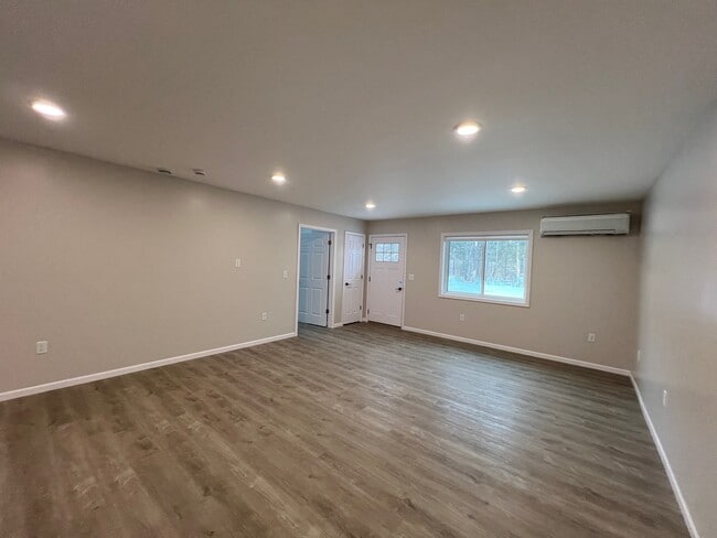 Building Photo - 1112 Arctic St