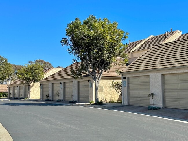 Building Photo - 2 Bedroom + 2 Bathroom Condo |  Surfside IV Gated Community | Unfurnished
