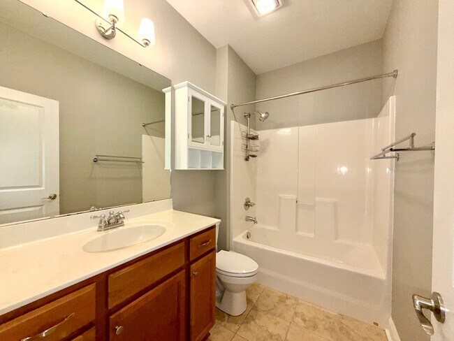 Building Photo - 92 Cypress Cir