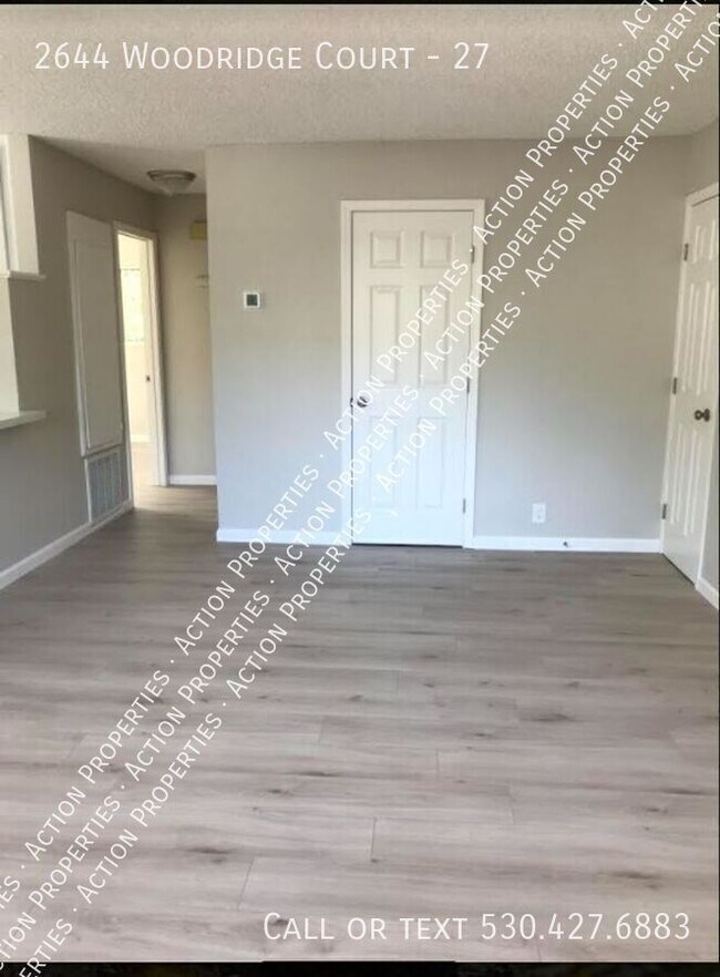 Building Photo - 2644 Woodridge Ct