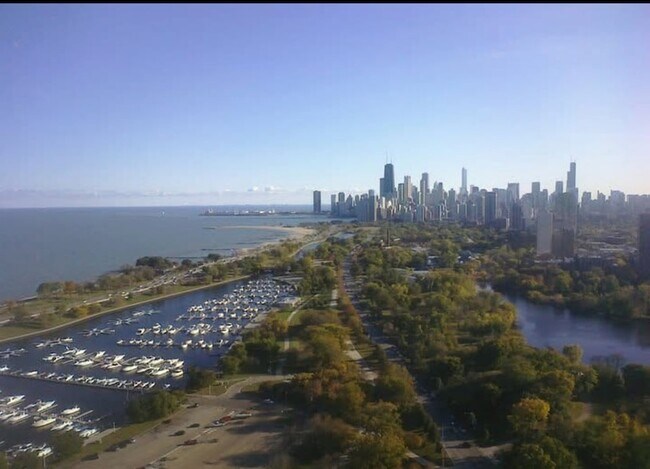 Building Photo - 2800 N Lake Shore Dr